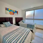 Apartamento de 2 Habitaciones Vista al Mar